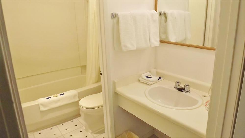 Canadas Best Value Inn Whitecourt Phòng bức ảnh