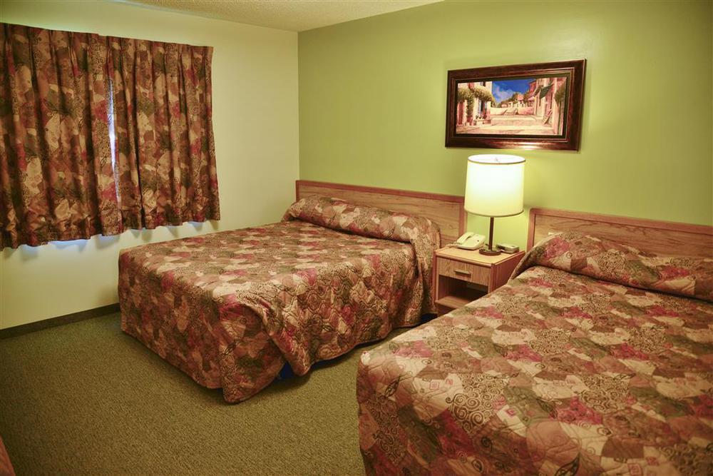 Canadas Best Value Inn Whitecourt Phòng bức ảnh