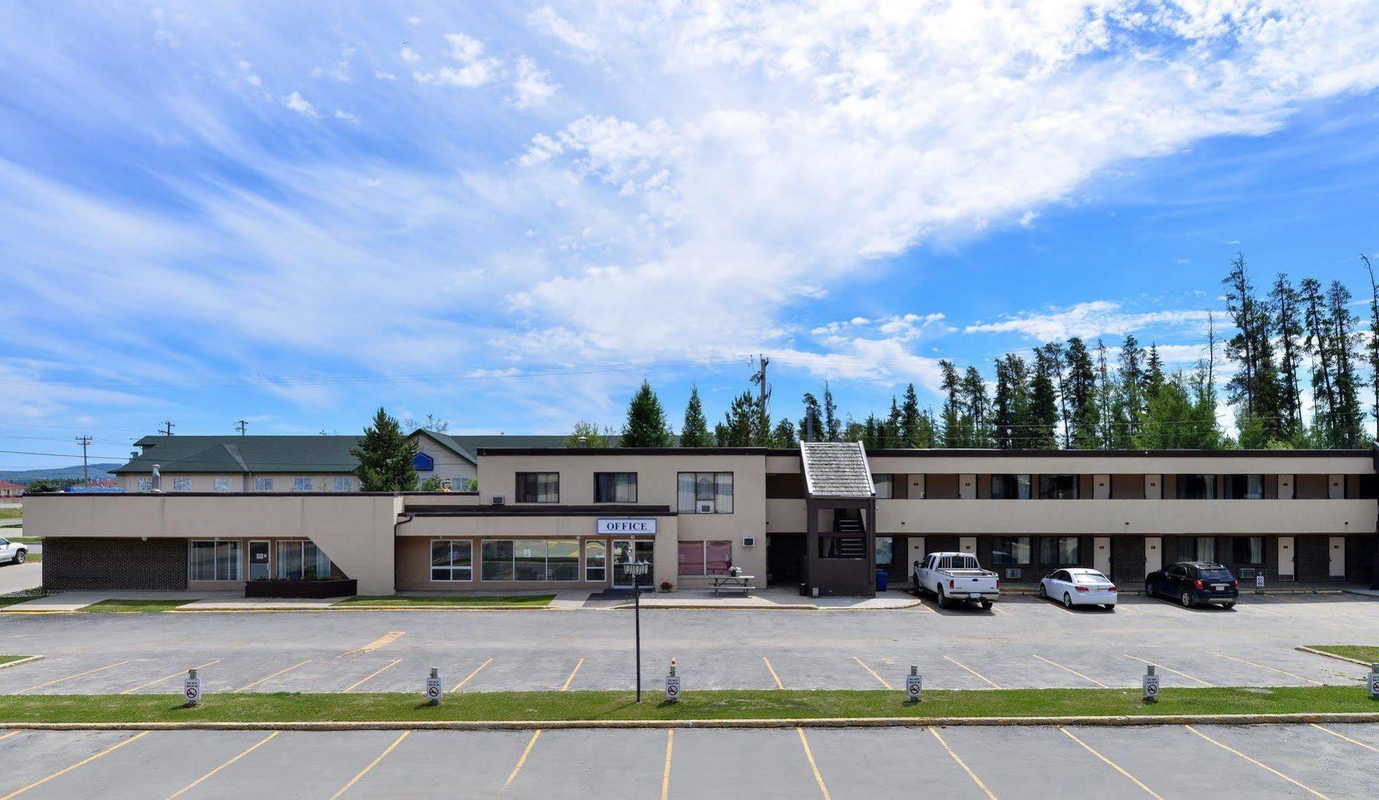 Canadas Best Value Inn Whitecourt Ngoại thất bức ảnh